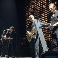 U2